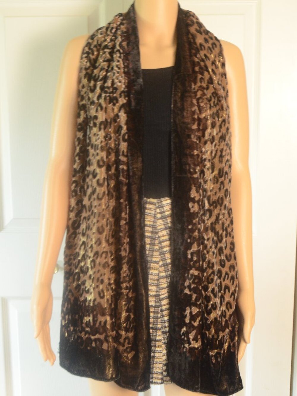 NWT Collection Eighteen Velvet Burnout Leopard Scarf Wrap Shawl Boho Chic OS